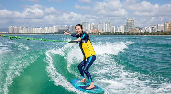 MAKO尾波冲浪-动力冲浪俱乐部