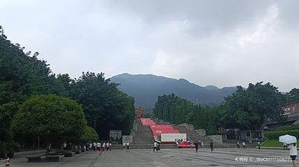 红岩魂广场第 1 张图片