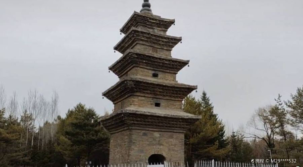 塔山公园-灵光塔