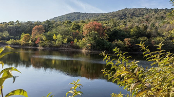 汤山温泉房车露营地