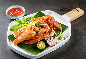 拾味馆(亚龙湾店)第 2 张图片
