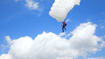 琼台滑翔飞行营地