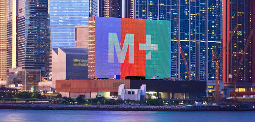 M+第 1 张图片