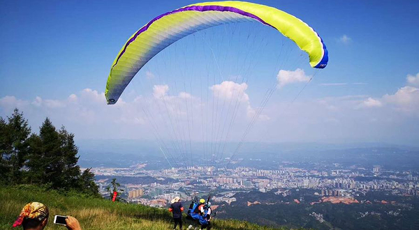 恩施望城坡滑翔伞基地