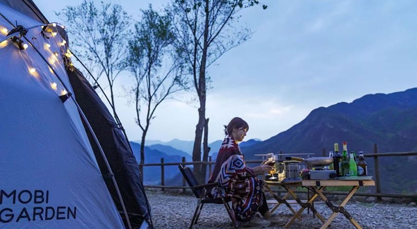 地球生活越野小镇野奢帐篷营地