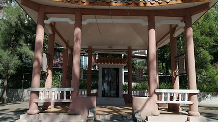 深圳沙鱼涌景区-东江纵队北撤纪念亭第 1 张图片
