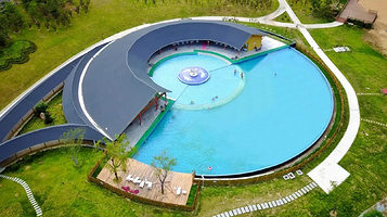 无边际戏水乐园