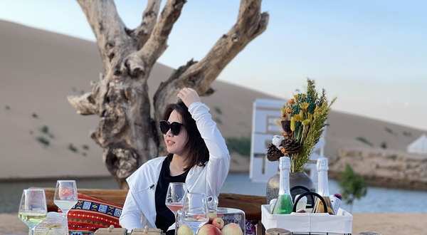 腾格里大漠星赐露营地