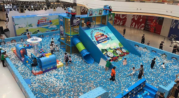 啵啵球冲浪乐园(沈阳和平环宇城店)