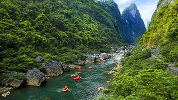 荔波水春河漂流