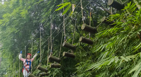 极限丛林户外探险露营基地