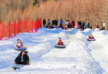 巴山秋池冰雪大世界第 5 张图片