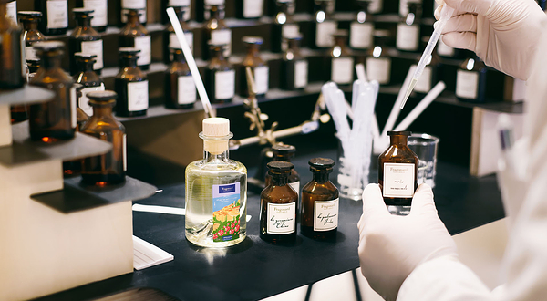 花宫娜香水工厂