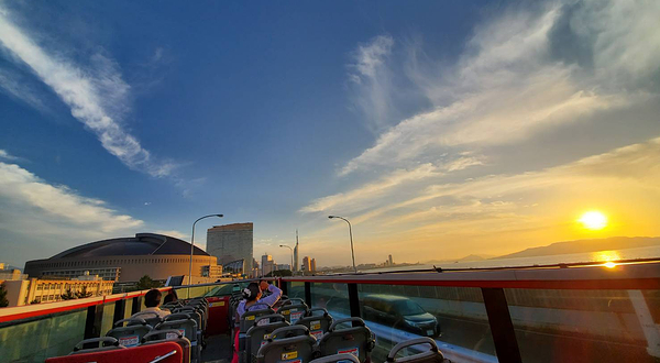 福冈露天观光巴士