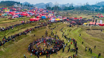 安顺苗族跳花节