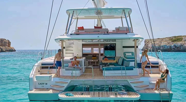 新慕悦游艇俱乐部(三亚店)