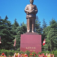 毛泽东铜像