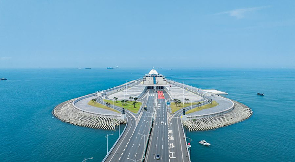 港珠澳大桥蓝海豚岛