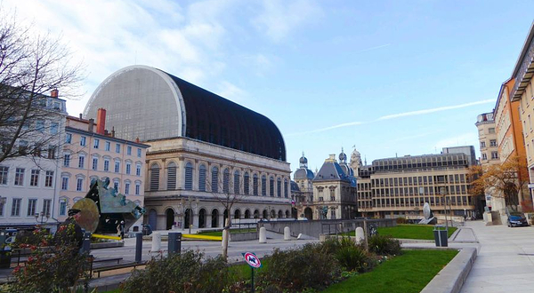 里昂国家歌剧团