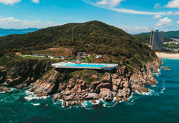 北洛秘境山体公园悬崖泳池第 5 张图片