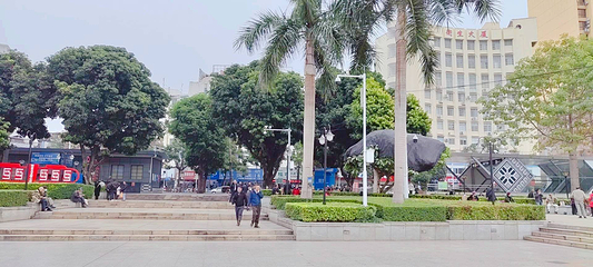 朝阳广场第 5 张图片