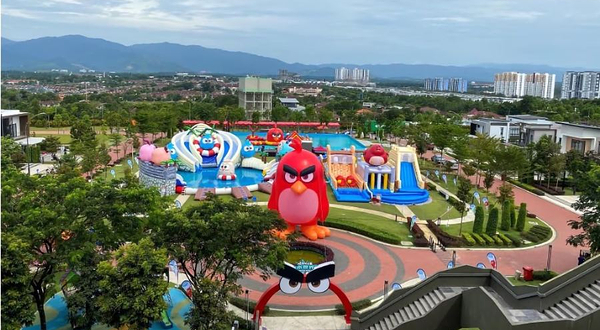 愤怒的小鸟水世界