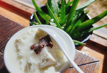 拉加里·雪龙庄园度假酒店(布达拉宫店)·思金拉措庄园藏餐(太阳岛店)第 3 张图片