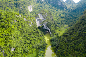 布柳河仙人桥景区