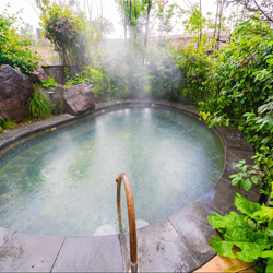 长白山聚龙火山温泉