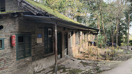 松堡美国教会学校旧址(男生二号宿舍旧址)第 1 张图片
