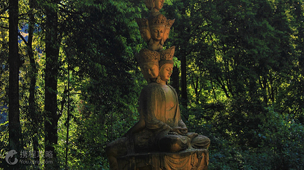 峨眉山中峰寺第 2 张图片