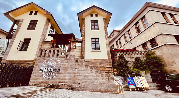 沉浸式悬疑话剧《雾起江州》