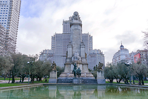 塞万提斯纪念碑