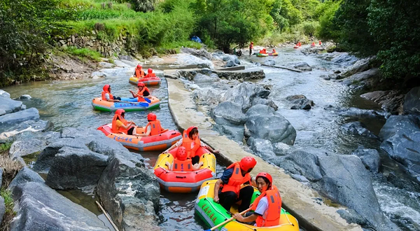 皖鄂大峡谷漂流