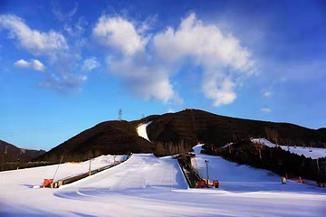北京军都山滑雪场第 10 张图片