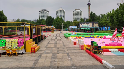 水晶广场第 1 张图片