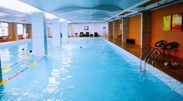 万源水都游泳馆
