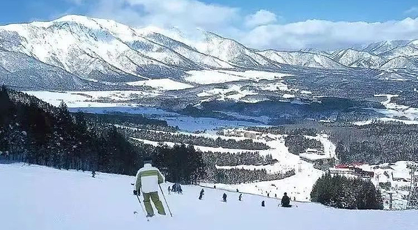 泗交国际滑雪场