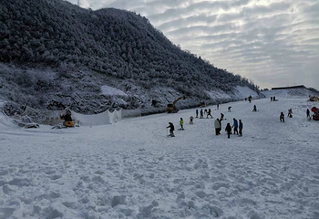 千丈岩滑雪场第 8 张图片