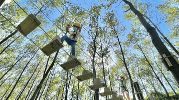树间跳动森林里探险乐园(苏州店)