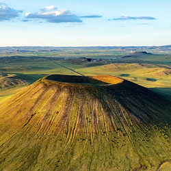 察哈尔火山群