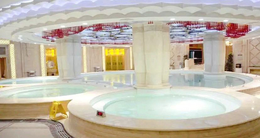 万憬假日温泉会馆