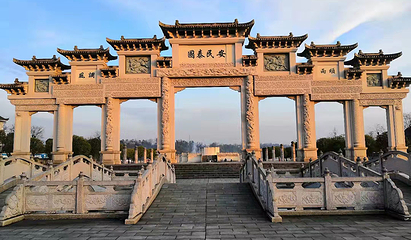 来凤县仙佛石窟景区第 11 张图片