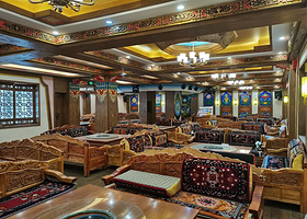 黄哈达藏餐·藏民家坊·篝火狂欢