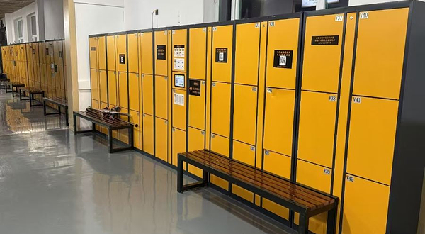 长白山冰雪欢乐谷滑雪场