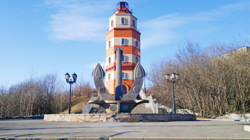 库尔斯克号核潜艇纪念塔