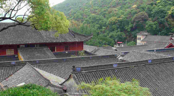 天童寺九峰之巅