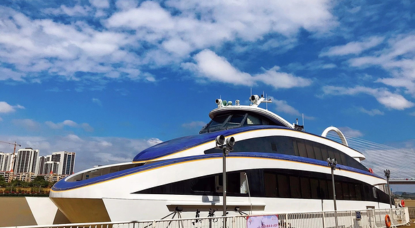 真龙号游船(东堤旅游码头)