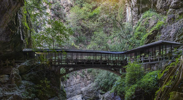 叠虹桥景区