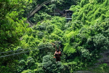 剑门蜀道剑门关旅游景区-滑道第 1 张图片